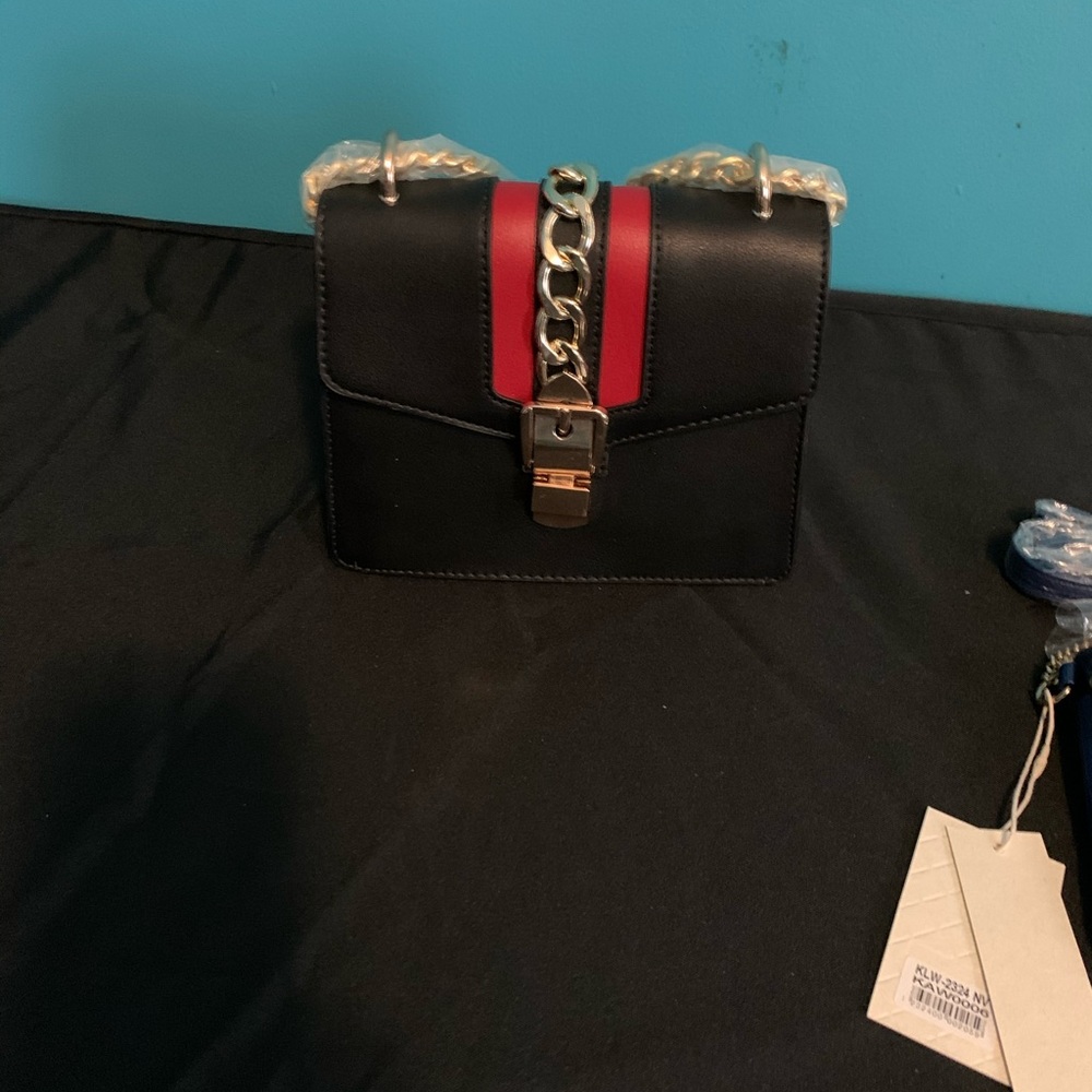 Belt Lock & Chain Handle Shoulder Bag